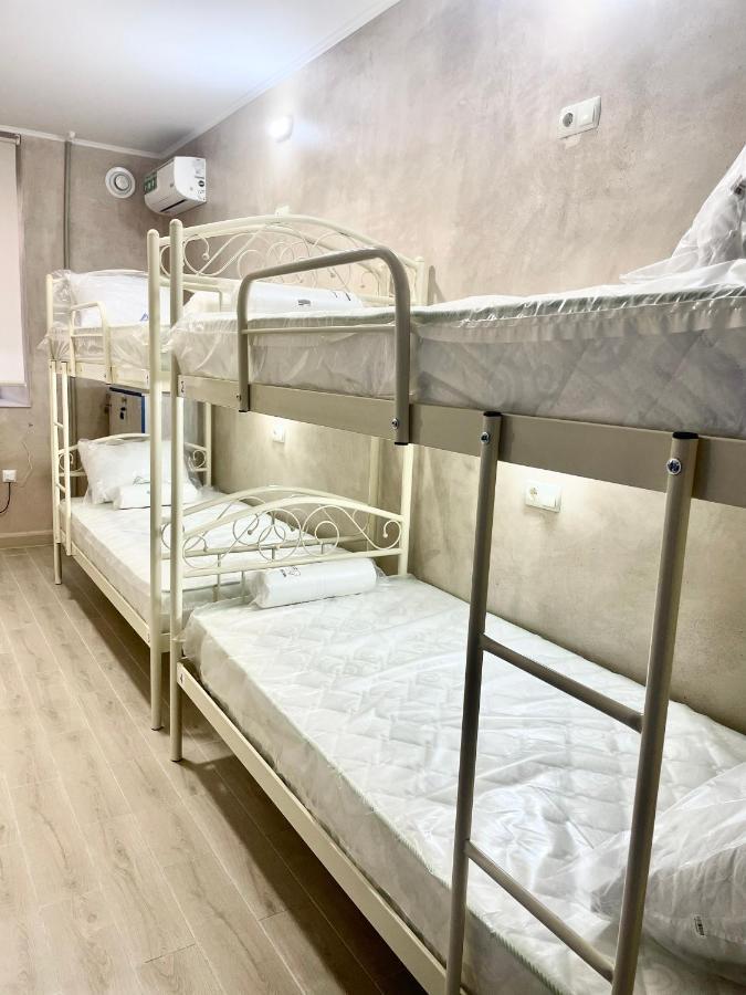 Hostel Garden St Одеса Екстериор снимка